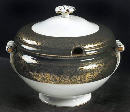 Florentine Dark Green Rim (No Floral Center) Tureen &  Lid