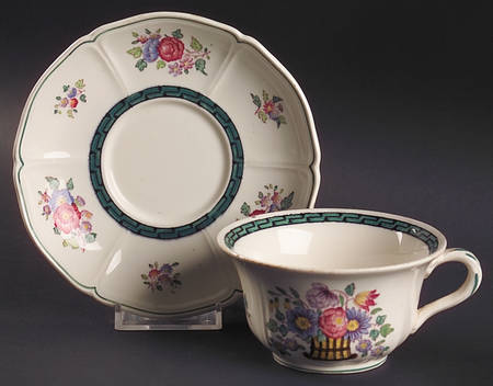 Floral (Scallop) Flat Cup & Saucer Set