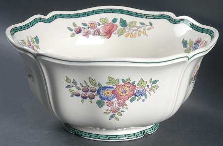 Floral (Scallop) 9" Salad Serving Bowl