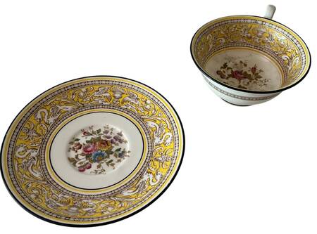Florentine (Yellow Band, Flower Center) Footed Cup & Saucer Set