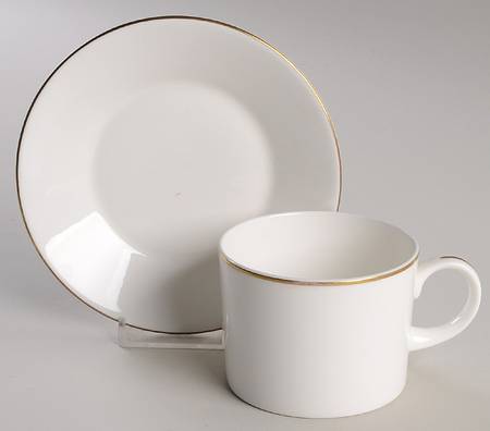 Formal Gold Flat Cup & Saucer Set