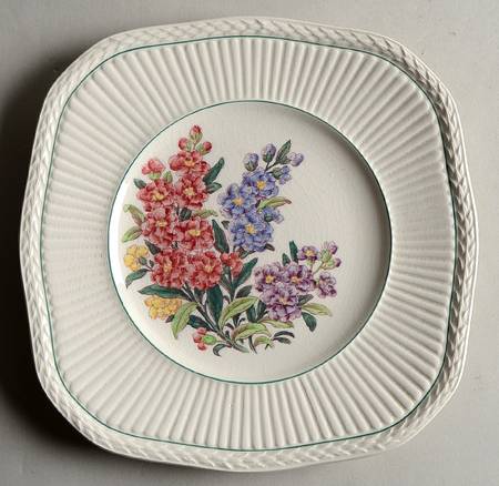 Garden Club Square Luncheon Plate