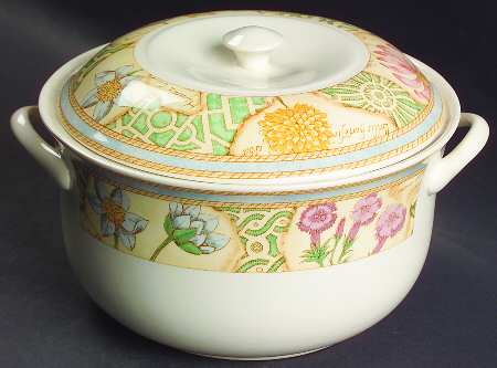 Garden Maze 1.5 Qt Round Covered Casserole