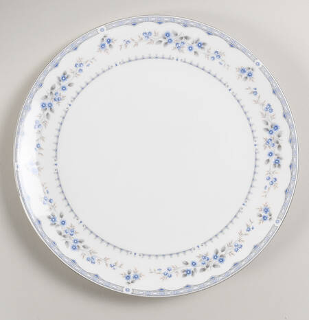 Gardenia Cake Plate