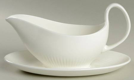 Galaxie White Gravy Boat with Attached Underplate