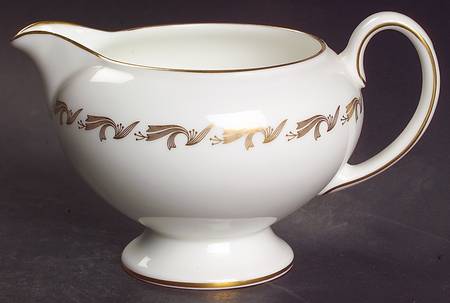 Golden Fleece Leigh Shape Creamer