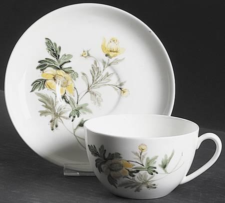 Golden Glory Flat Cup & Saucer Set