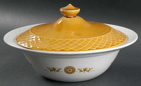 Gold Medallion Round Covered Vegetable