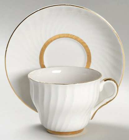 Golden Swirl Flat Cup & Saucer Set