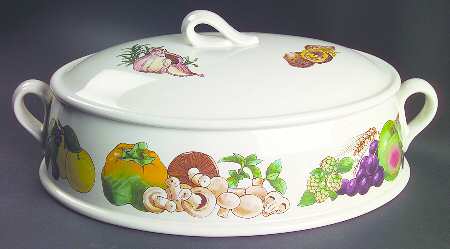 Gourmet 2 Quart Oval Covered Casserole