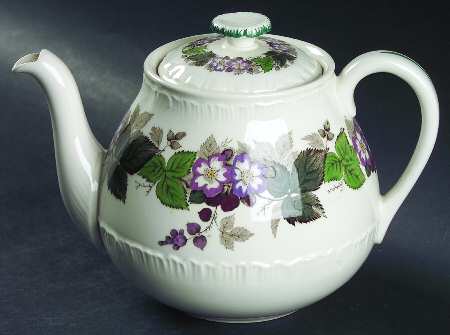 Gratewood Teapot & Lid