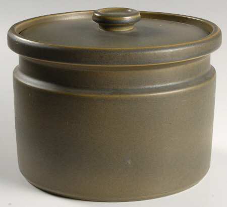 Greenwood (Earthenware) 3.5 Quart Round Covered Casserole