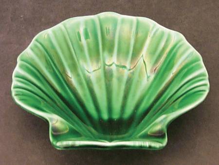 Green Glaze Shell Shaped Dish