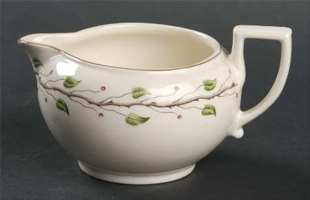 Green Leaf Creamer