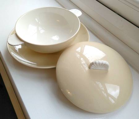 Harvest Moon Cream Soup Bowl & Saucer Set with Lid