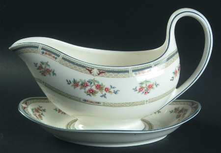 Hampshire Gravy Boat with Attached Underplate