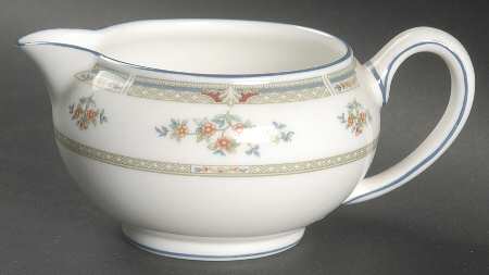 Hampshire 146 Shape Creamer