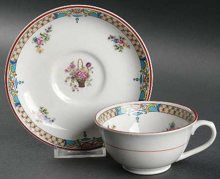 Hampton Footed Cup & Saucer Set