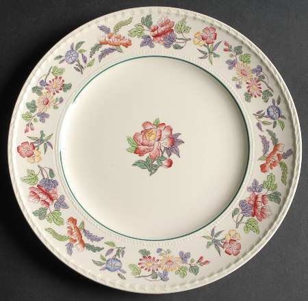 Harlech (Floral Rim & Center, No Trim) Luncheon Plate