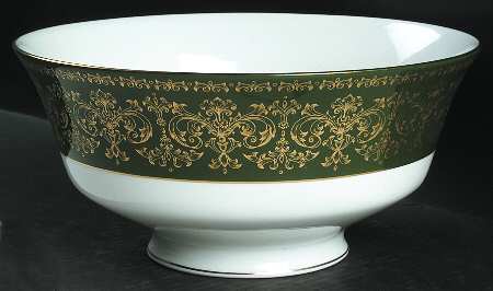 Harlech Green (Green Rim, Gold Scrolls) 9" Salad Serving Bowl