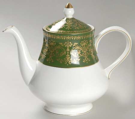 Harlech Green (Green Rim, Gold Scrolls) Teapot & Lid