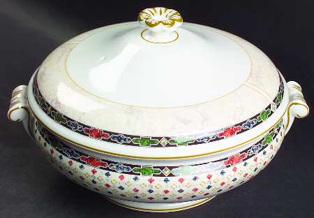 Harlequin Round Covered Vegetable