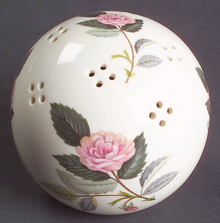 Hathaway Rose Pommander