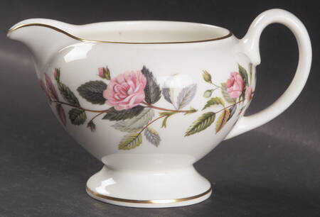 Hathaway Rose Leigh Shape Mini Creamer