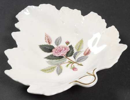 Hathaway Rose 7" Leaf Dish