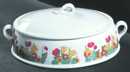 Hedgerow 2 Quart Oval Covered Casserole