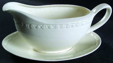 Hedge Rose Gravy Boat & Underplate