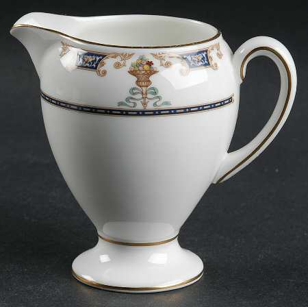 Highgrove Globe Shape Creamer