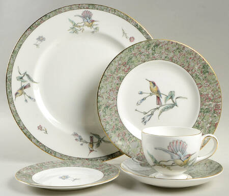 Humming Birds 40  Piece Estate Set by Wedgwood