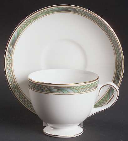 Icarus Footed Cup & Saucer Set