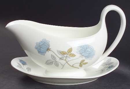 Ice Rose (No Trim) Gravy Boat with Attached Underplate