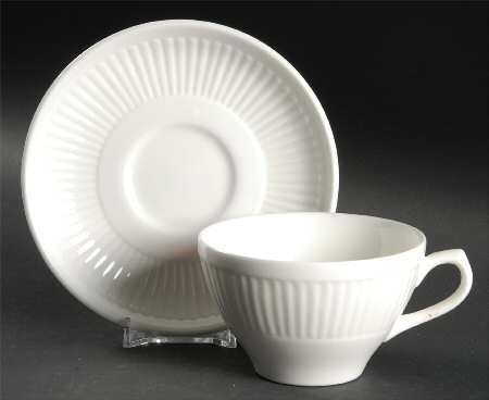Insignia Flat Cup & Saucer Set