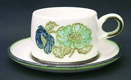 Iona Flat Cup & Saucer Set