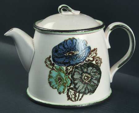 Iona Teapot & Lid