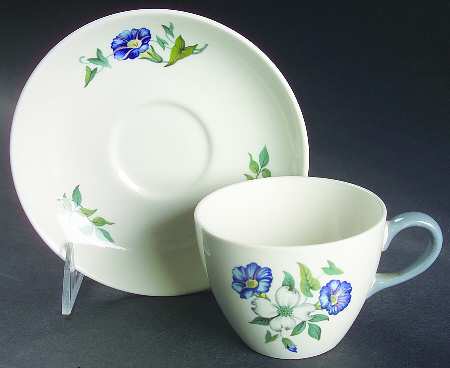 Isis Flat Cup & Saucer Set