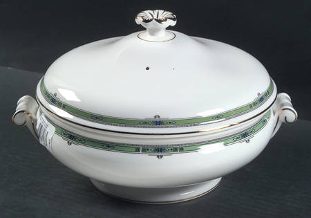 Jade Round Covered Vegetable