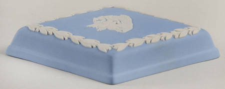 Cream Color on Lavender (Pale Blue) Jasperware Lid for Diamond Shape Box