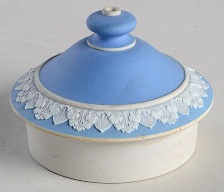Cream Color on Lavender (Pale Blue) Jasperware Lid for Teapot