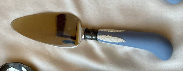 Cream Color on Lavender (Pale Blue) Jasperware Cheese Server with Stainless Blade