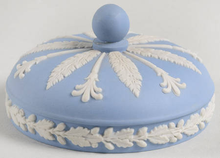 Cream Color on Lavender (Pale Blue) Jasperware Lid for Olympus Jar