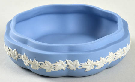 Cream Color on Lavender (Pale Blue) Jasperware Large Scalloped Candy Box No Lid