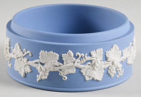 Cream Color on Lavender (Pale Blue) Jasperware Large Spiked Knob Box No Lid