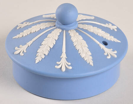 Cream Color on Lavender (Pale Blue) Jasperware Lid for Teapot