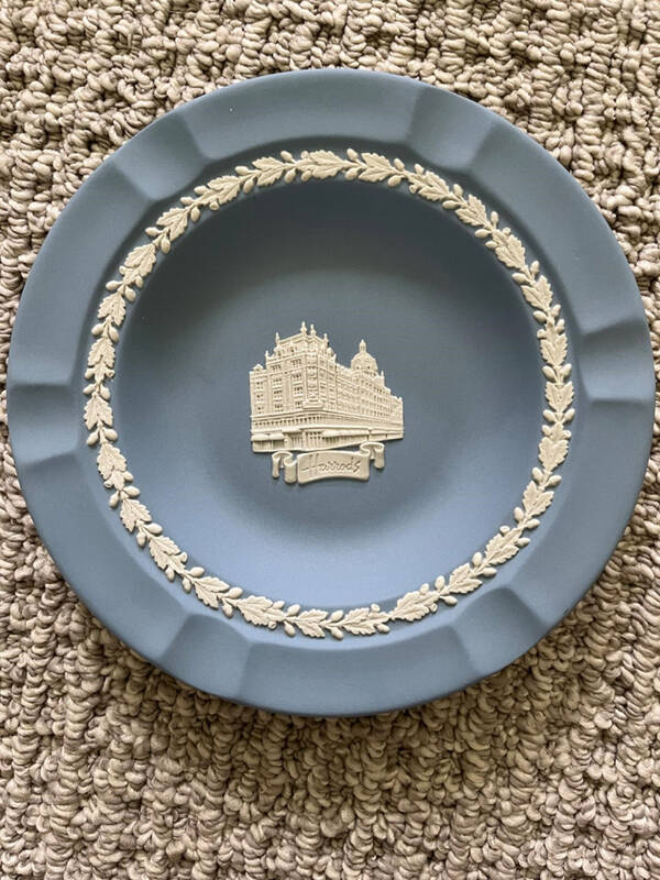Cream Color on Lavender (Pale Blue) Jasperware Executive Ashtray