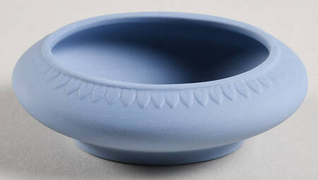 Cream Color on Lavender (Pale Blue) Jasperware 3" Oval Box-No Lid