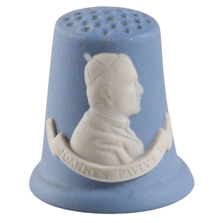 Cream Color on Lavender (Pale Blue) Jasperware Thimble